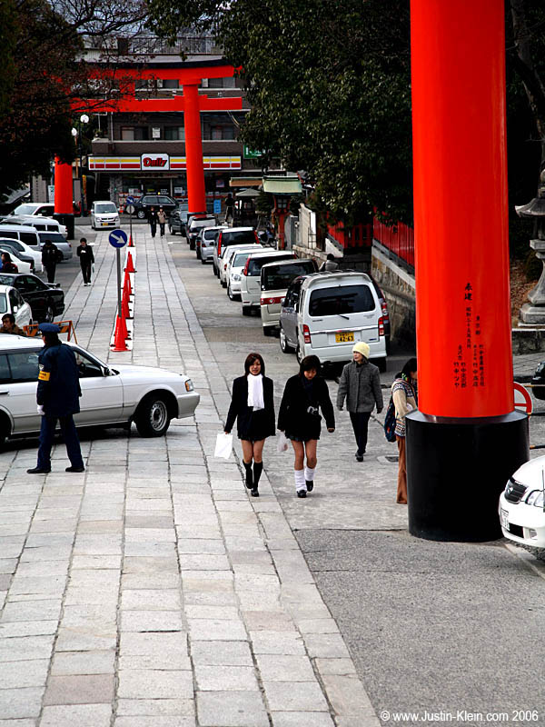 Hmm, I wonder if the short-skirt schoolgirl uniforms had anything to do with why Andy liked Japan so much? …nah!