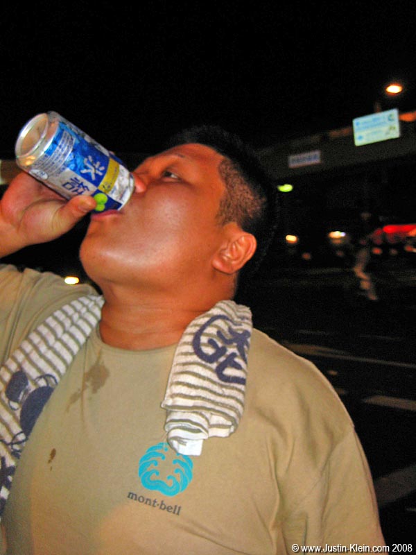 The perfect picture of our suspected-yakuza “friend.”