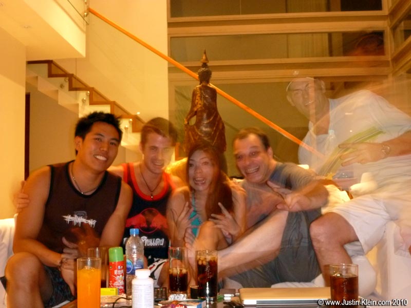 New topic: back at the villa, getting ready for New Year’s Eve.